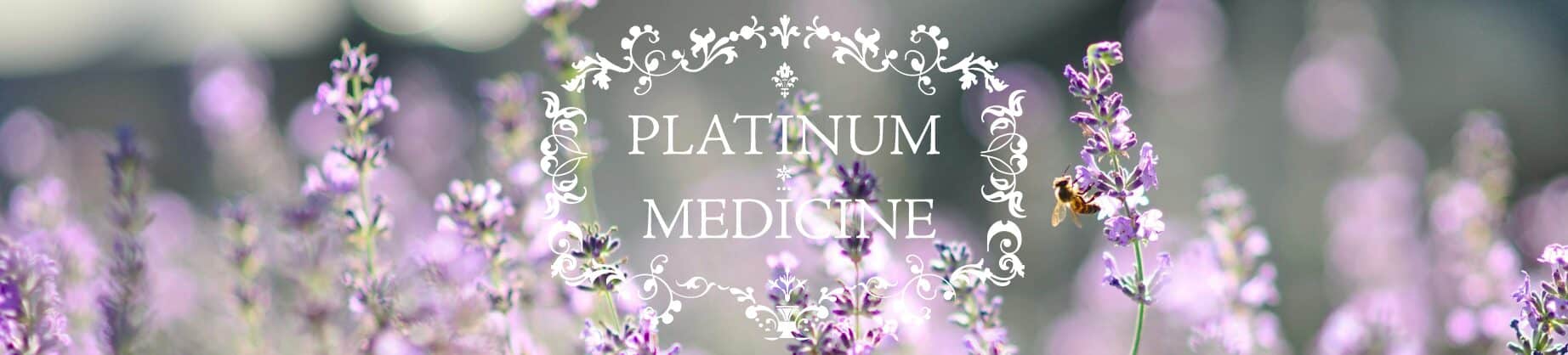 生き生きとした女性・自然の写真